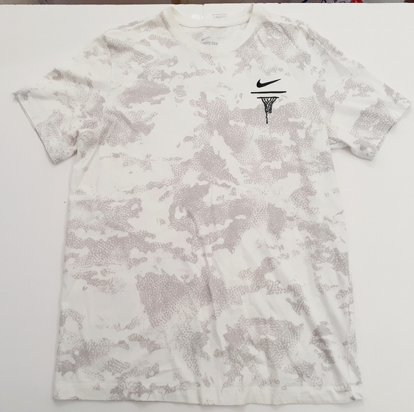 Nike Other - Nike Camo Print Basketball T-Shirt